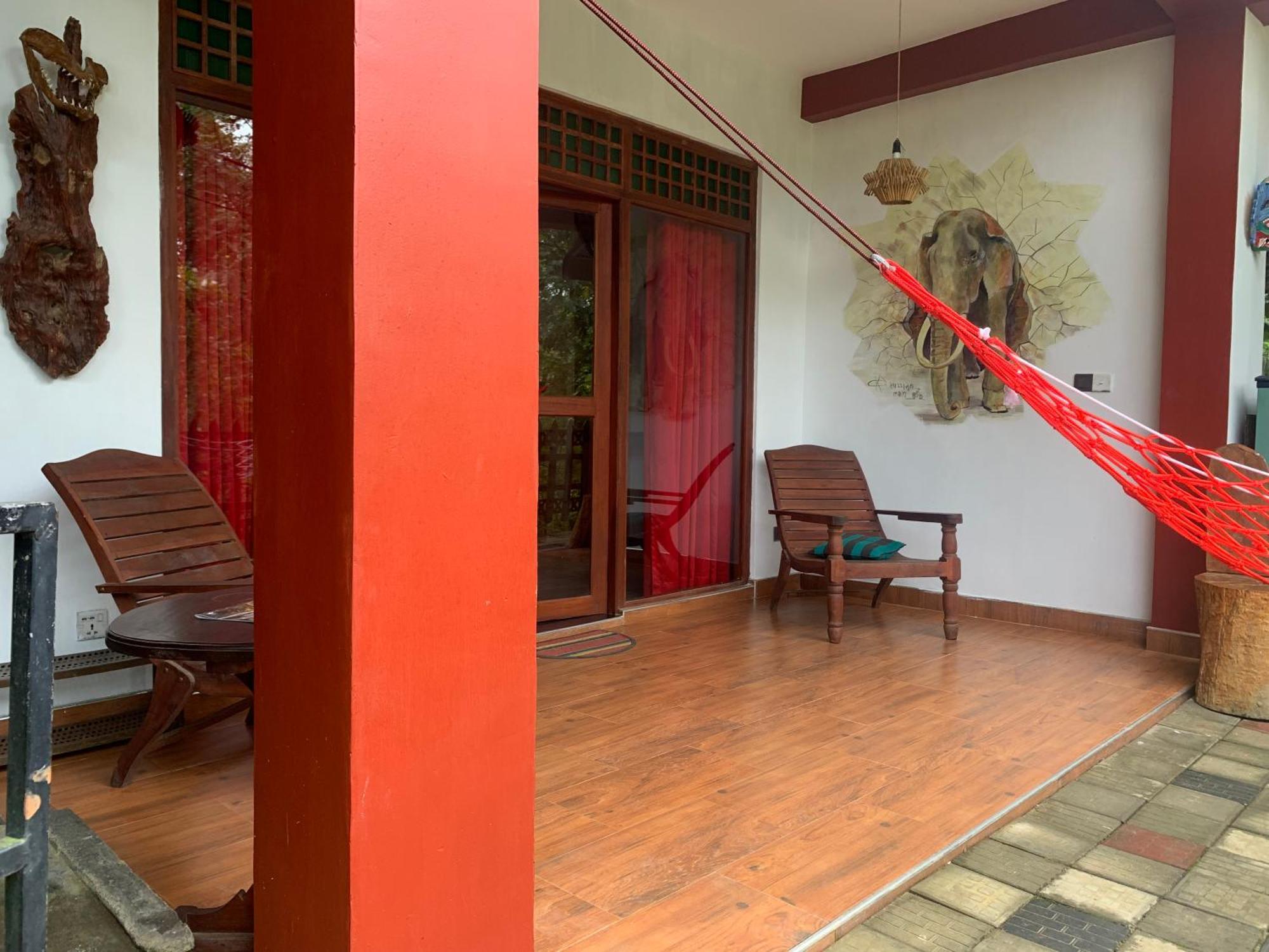 Mc Queen Homestay Ella Exterior photo