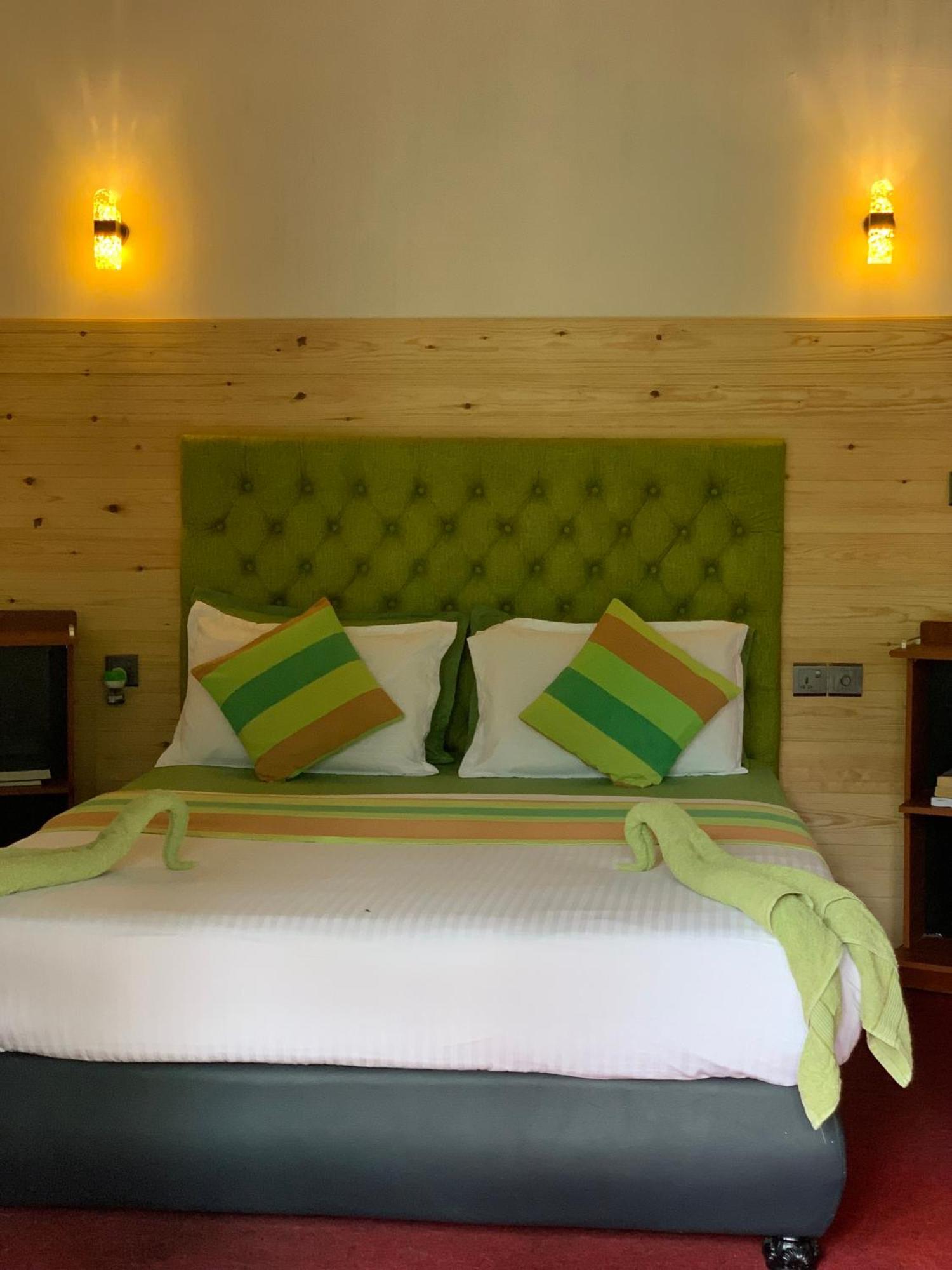 Mc Queen Homestay Ella Exterior photo